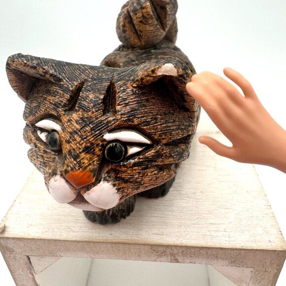 Artesania Rinconada brown tabby cat figurine Uruguay art pottery brown white - Picture 13 of 13